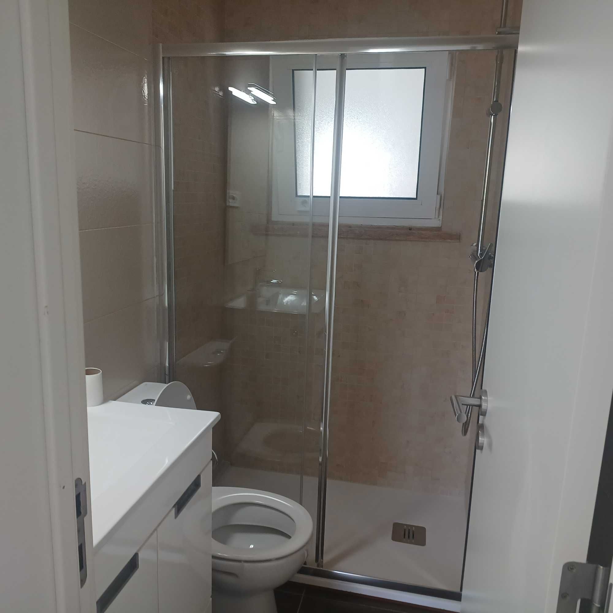 Fully renovated one bedroom apartment in Cova da Piedade, Almada