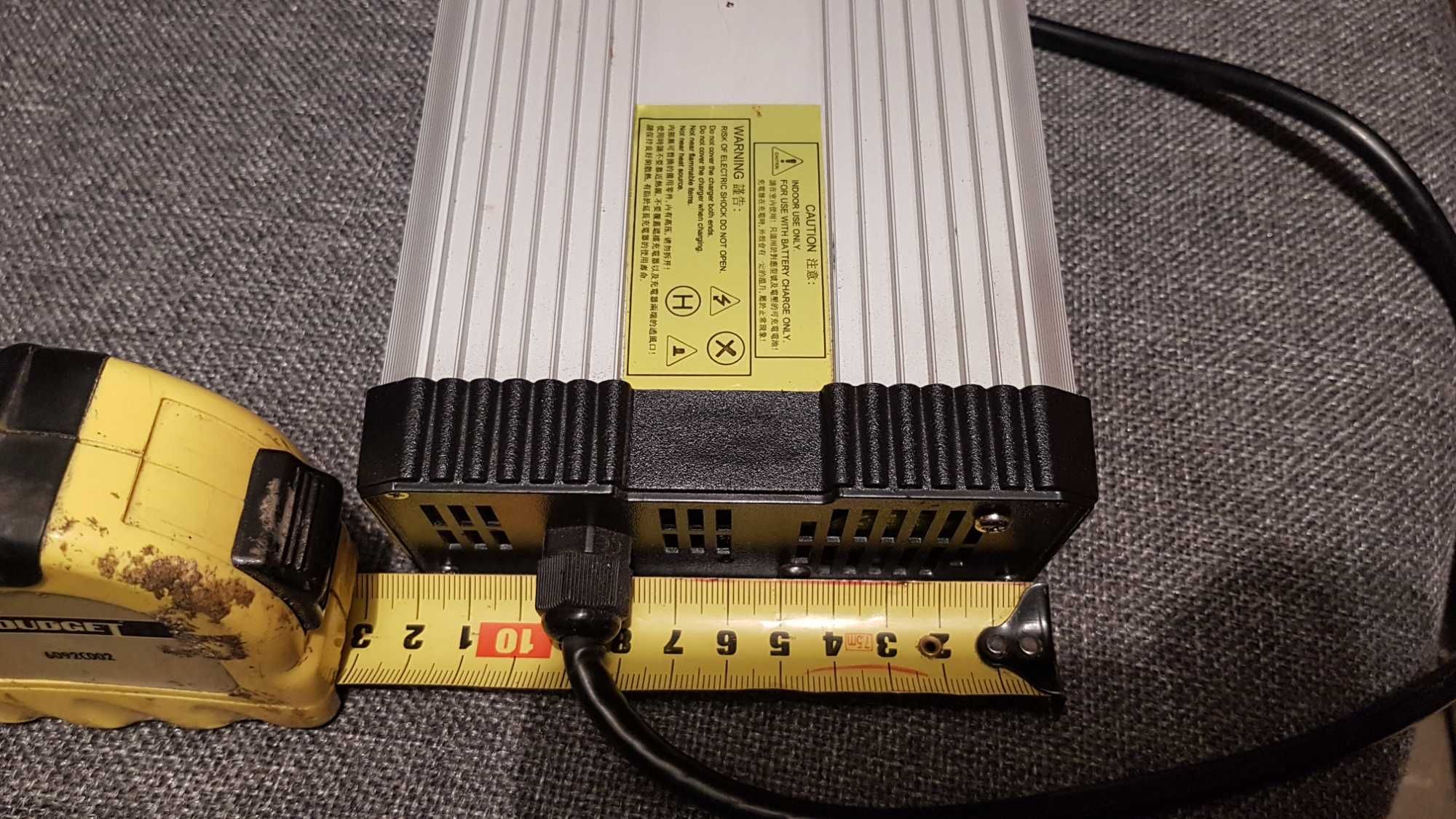 Ładowarka 100,8V 7,5A do Monocykla elektrycznego EUC Sherman S, Begode