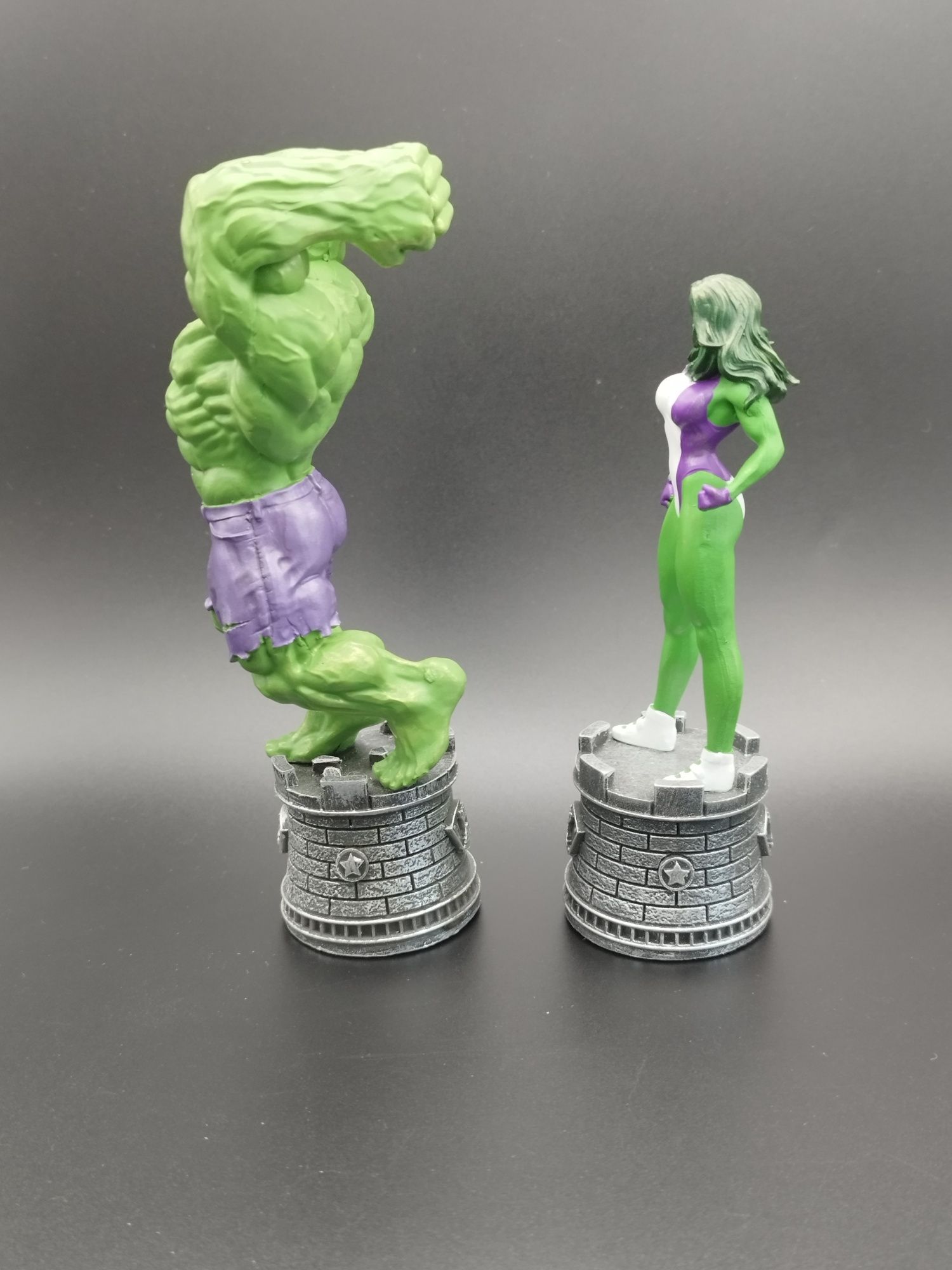 Zestaw Figurek Marvel szachowe Hulk i She Hulk ok 13 cm

piotr.trepko