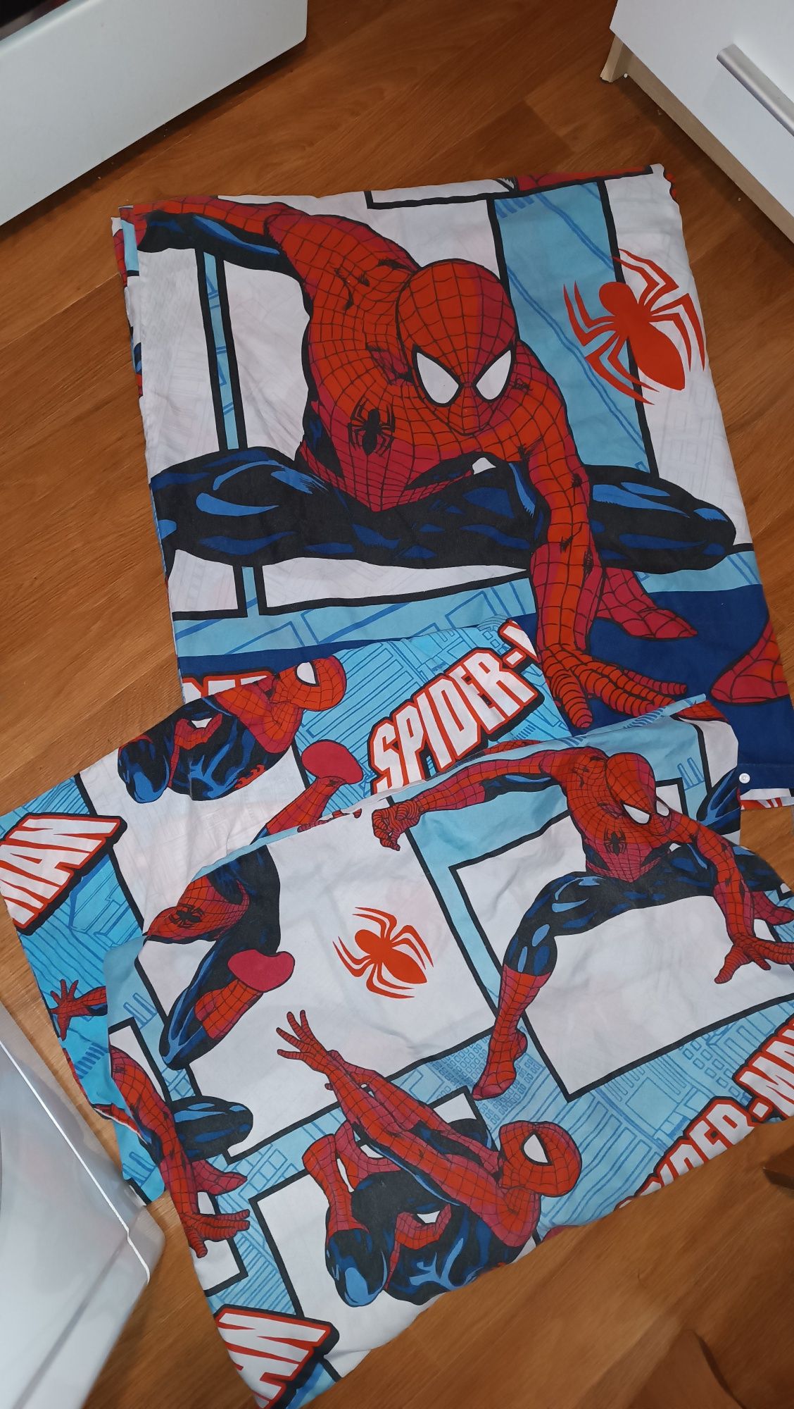 Продаю набор постельного белья детского Spider Man Marvel