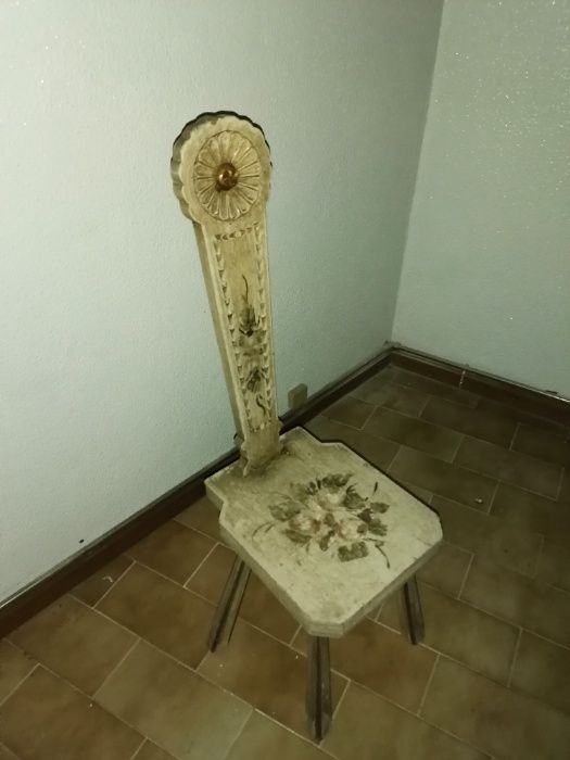 Cadeira decoração muito antiga