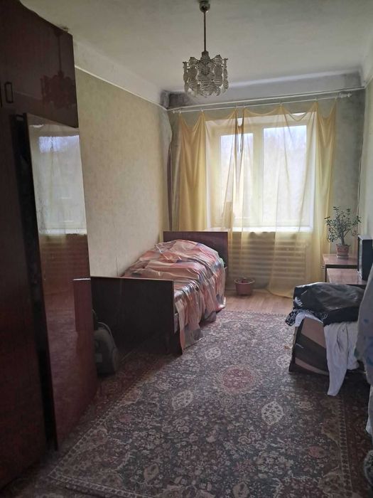 Снижение цены ! Продам 2-х комнатную квартиру на Матросова . Rn