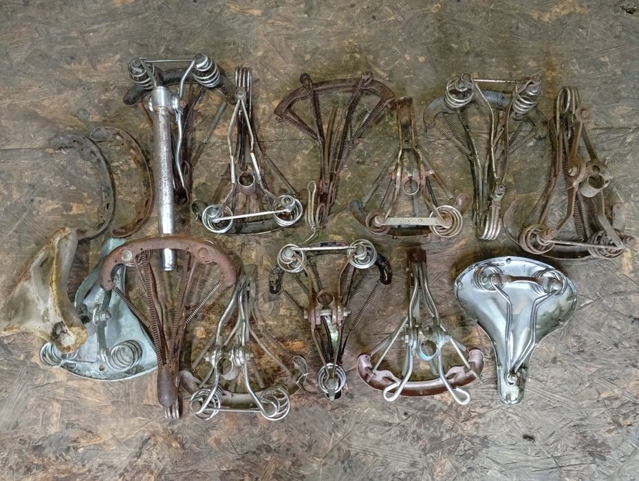 Сідло ХВЗ. Чохол, шкіра ХВЗ .Седло велосипедное. Пружина велосипеда ХВ