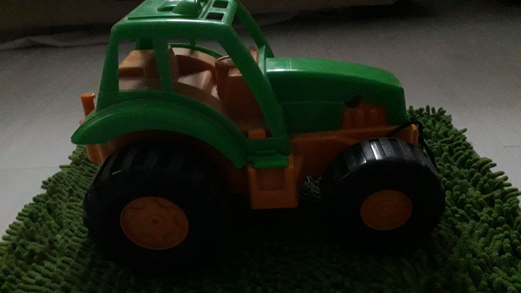 Трактор  детский
