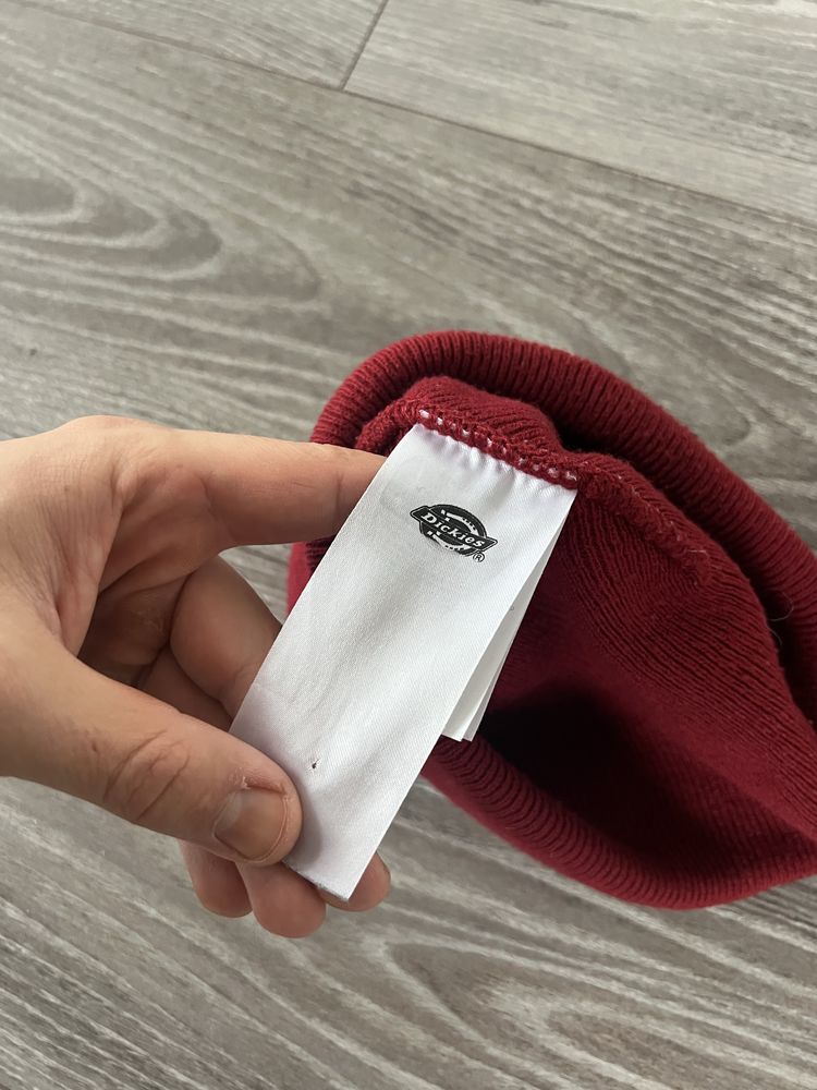 Czpka Beanie Dickies Box Logo Czerwona Rap Trap Streetwear