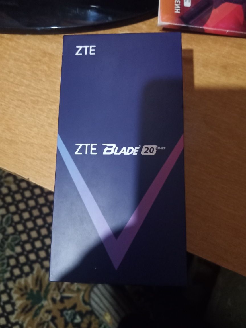 ZTE blade 20 smart.