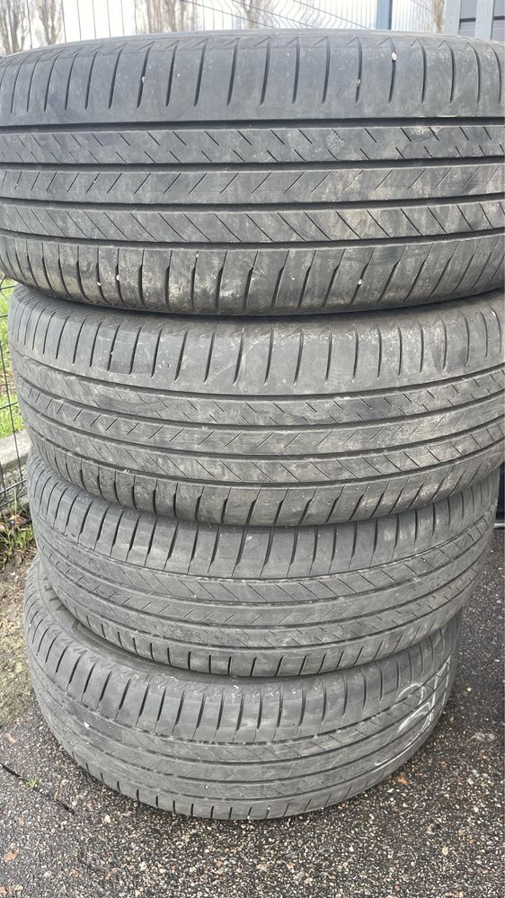 Резина лето bridgestone alenza r19 235/55 2021 года