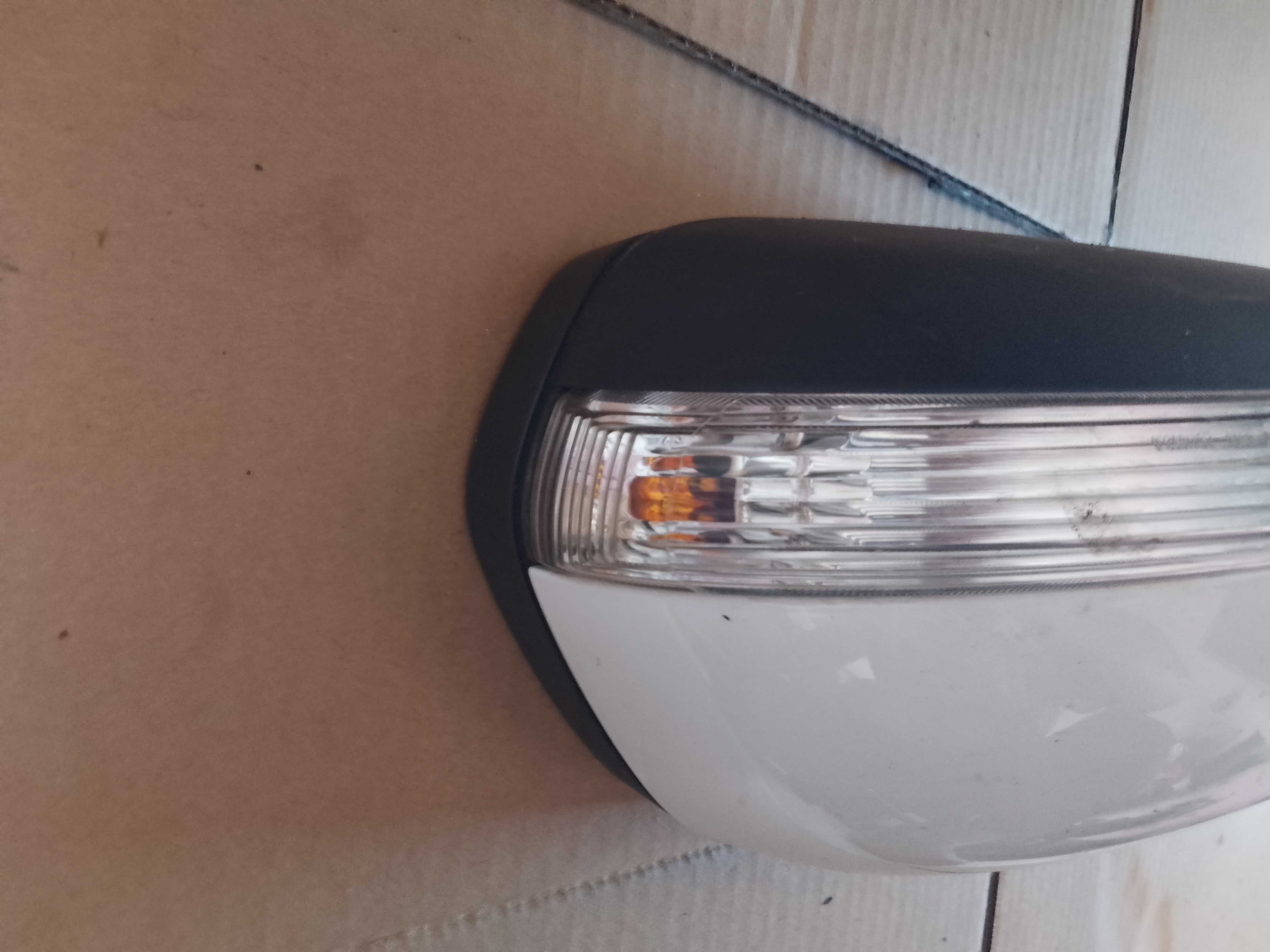 Lusterko lewe MG ZS