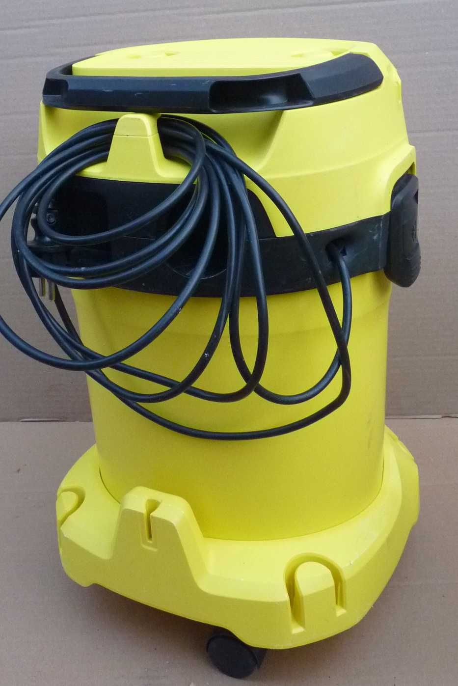 Odkurzacz przemysłowy Karcher WD 3