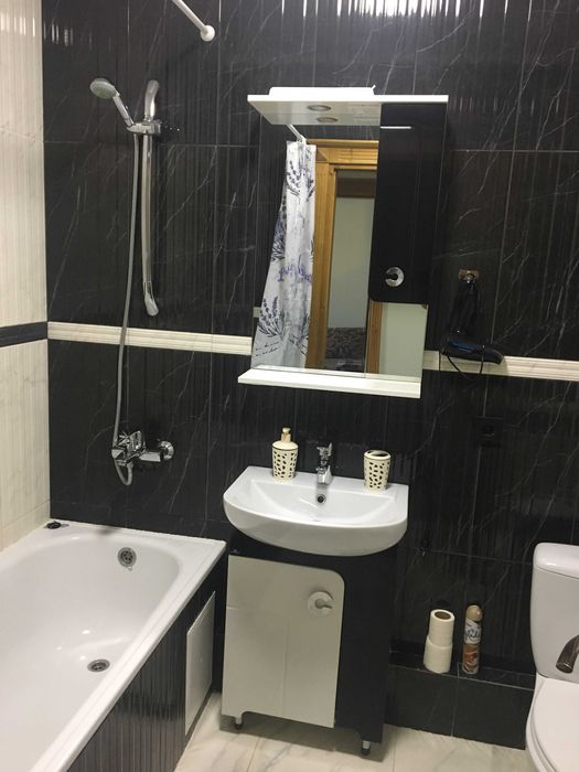 Подобова 2-х кімнатна квартира в центрі міста(Січових Стрільців)