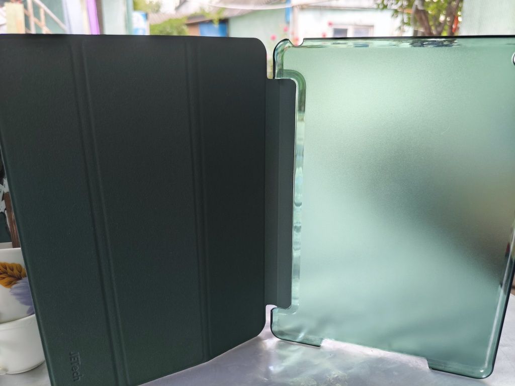 Чехол книжка для IPad, планшетов.