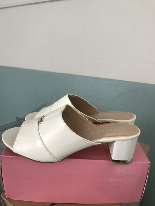 Шльопанці жіночі