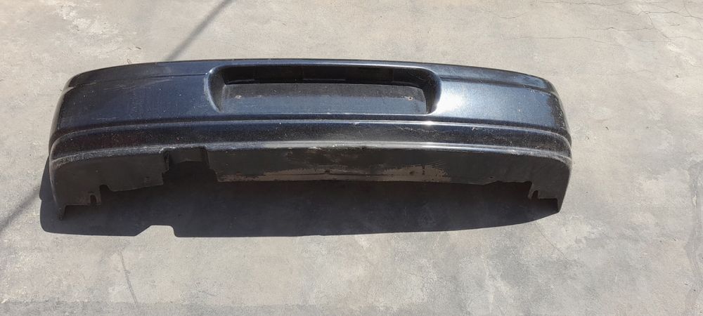 Бампер задній Ваз 2110 чорний б/у