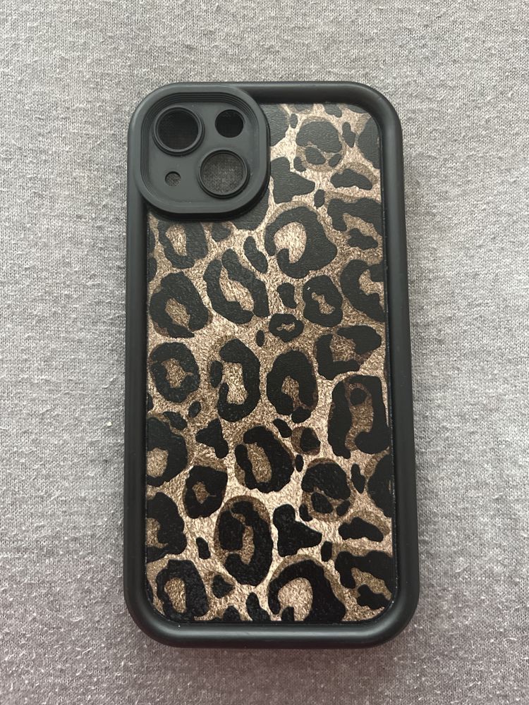 Etui na iphone 13