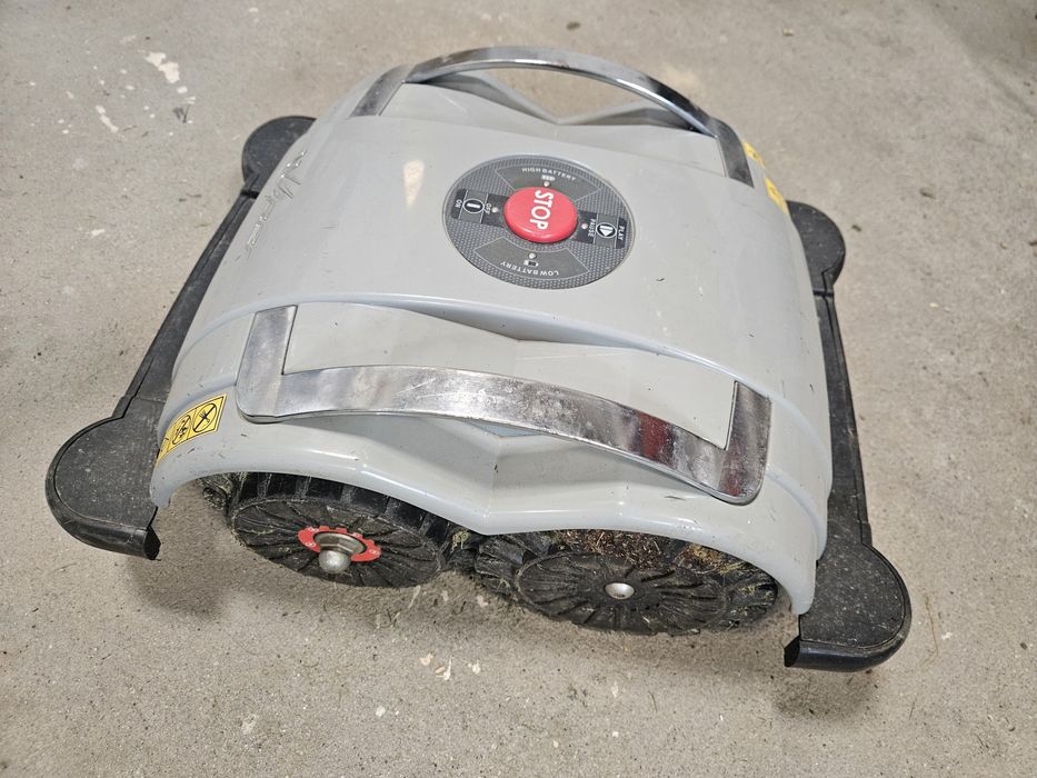 Robot koszący kosiarka Wiper bezprzewodowy