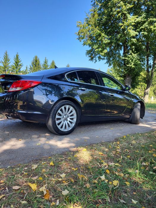 В продажіOpel інсігнія 2010р. 2..0 BITURBO