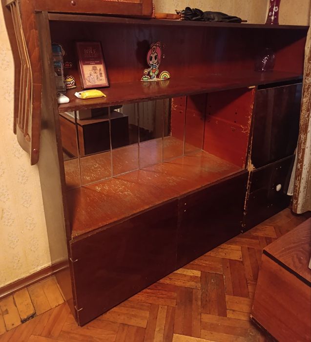 Мебель отдам даром