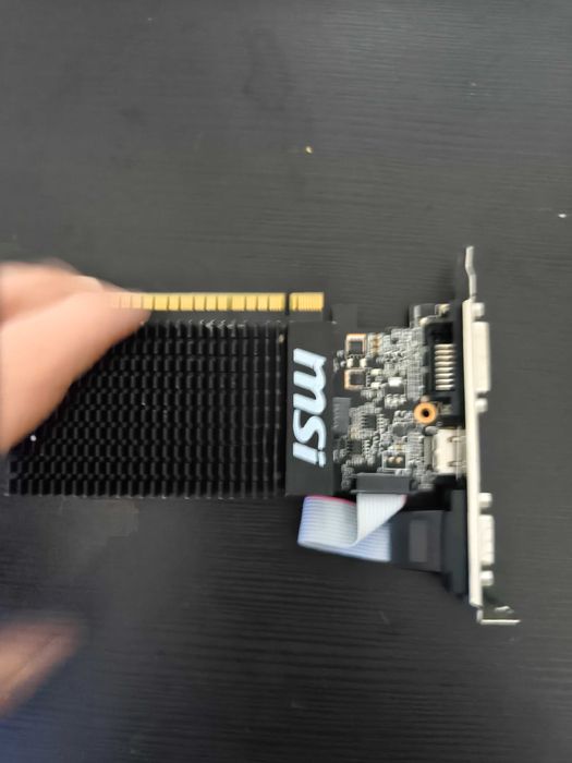 Placa gráfica GT 710