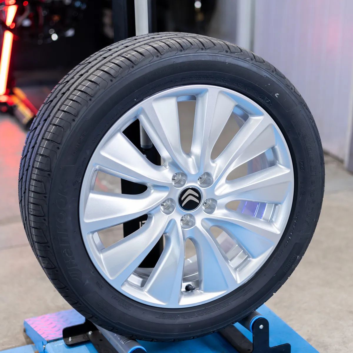NOWE ORYGINALNE Felgi aluminiowe / koła 19 GM Citroen C4 / C5 / DS7