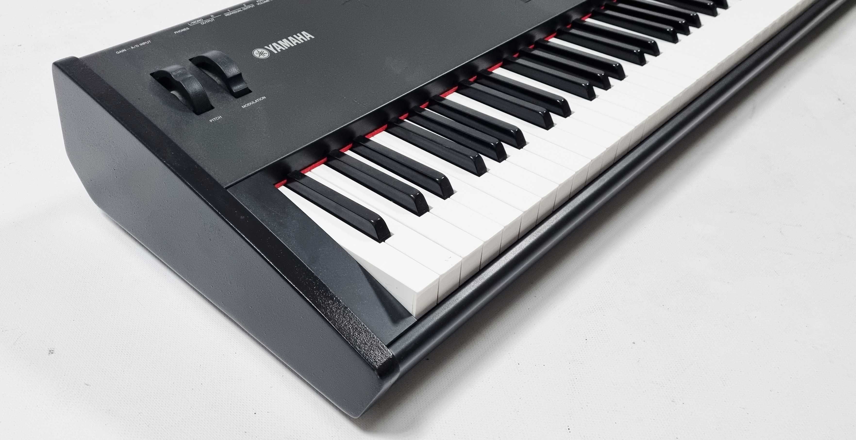 Syntezator Yamaha S80 - klawiatura ważona dynamiczna  88 klawiszy