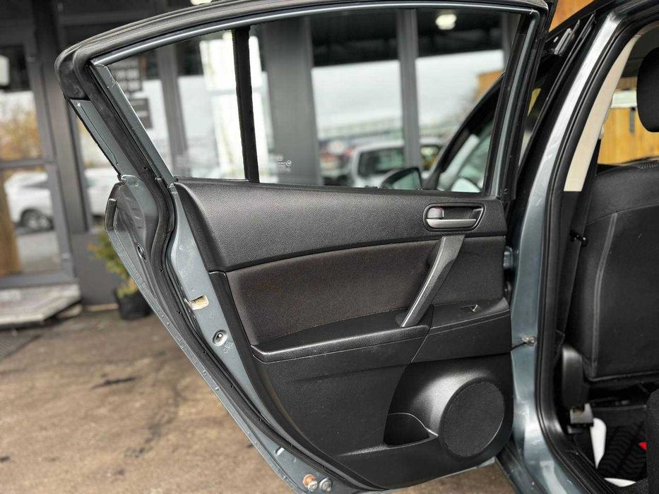 Продам  Mazda 3 2011. Можна в розстрочку, під викуп.