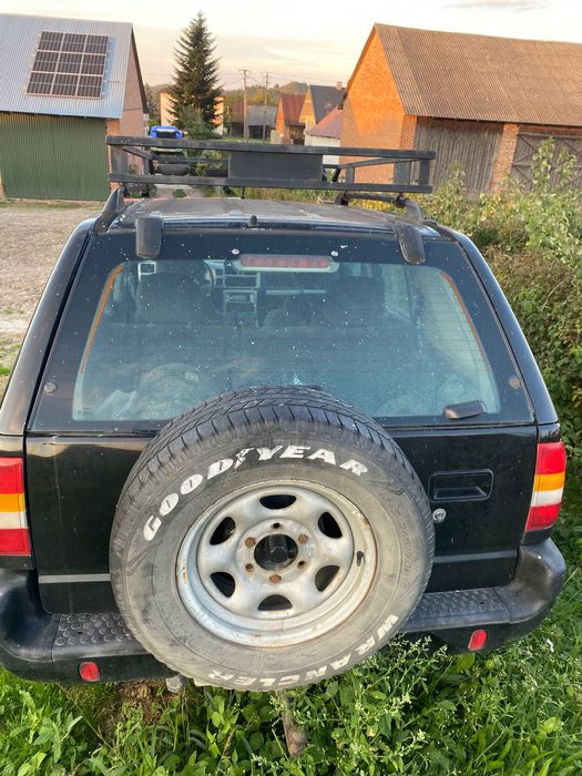 Opel fronterra b