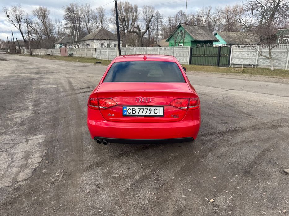 Продам  Audi A4 2012
