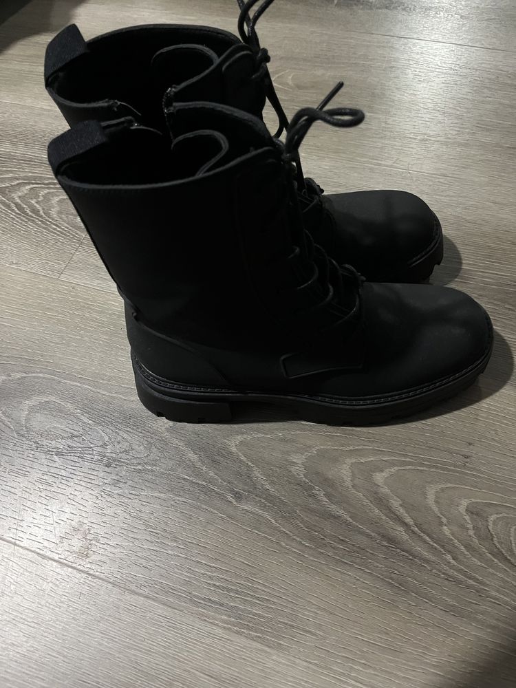 Botas mulher novas