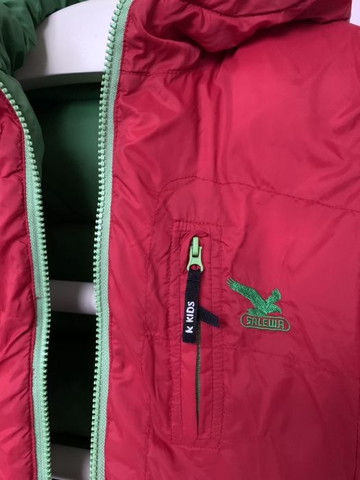 Salewa пуховик двухсторонний на 7-10 лет.