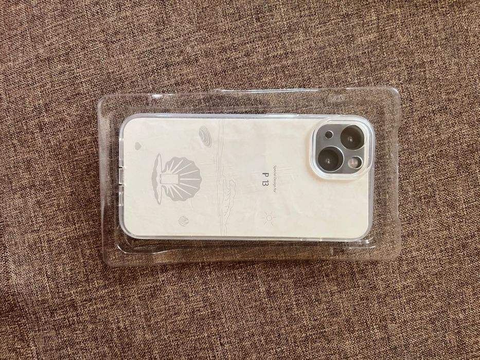 Новий прозорий чохол на Айфон 13