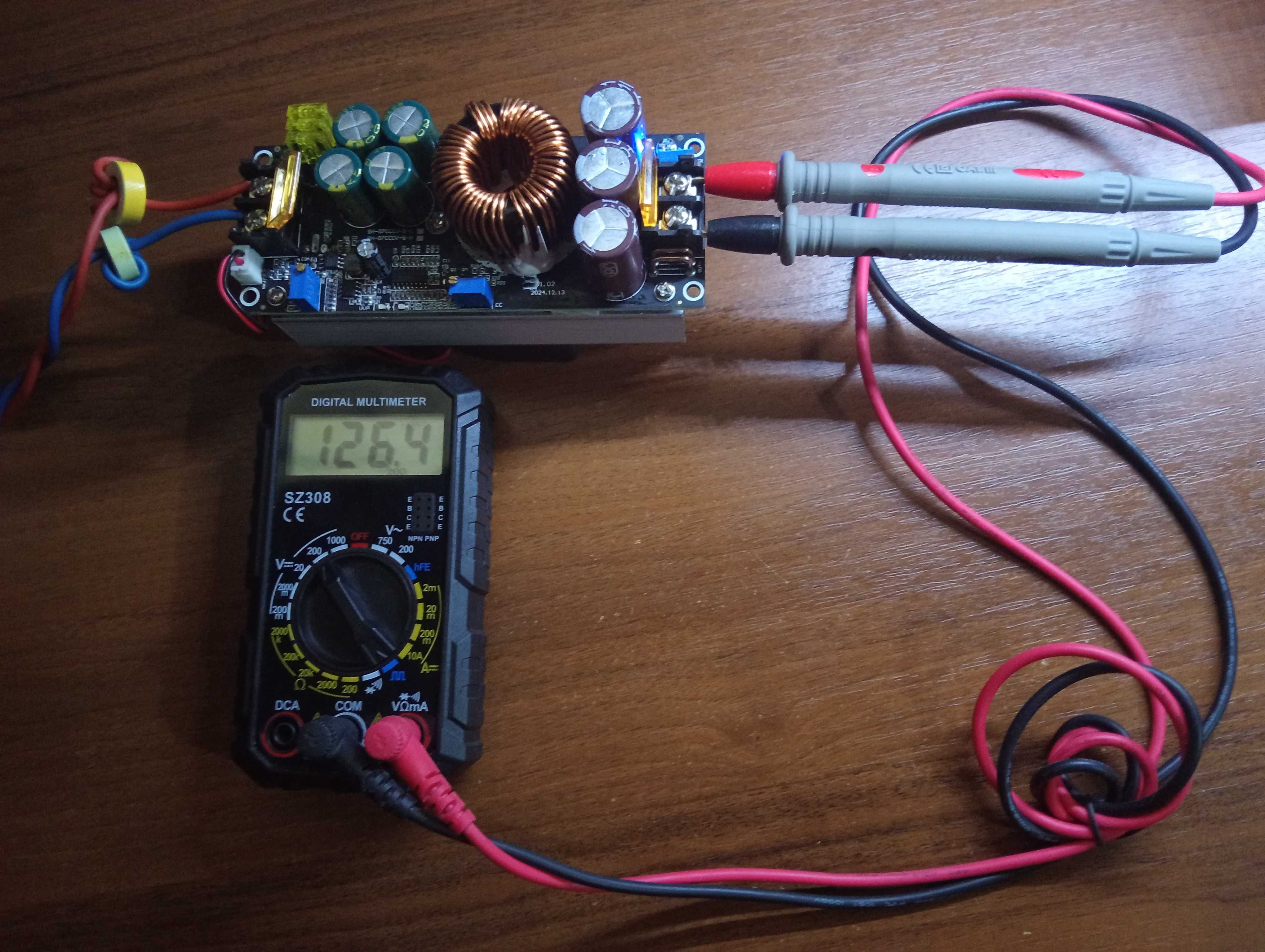 Підвищуючий DC-DC преобразователь 1800W 40А 10-60v в 12-93V