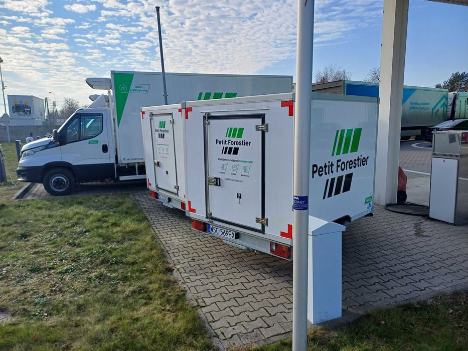 Profesjonalne przyczepki chłodnie 230V z serwisem 24/7 wynajem