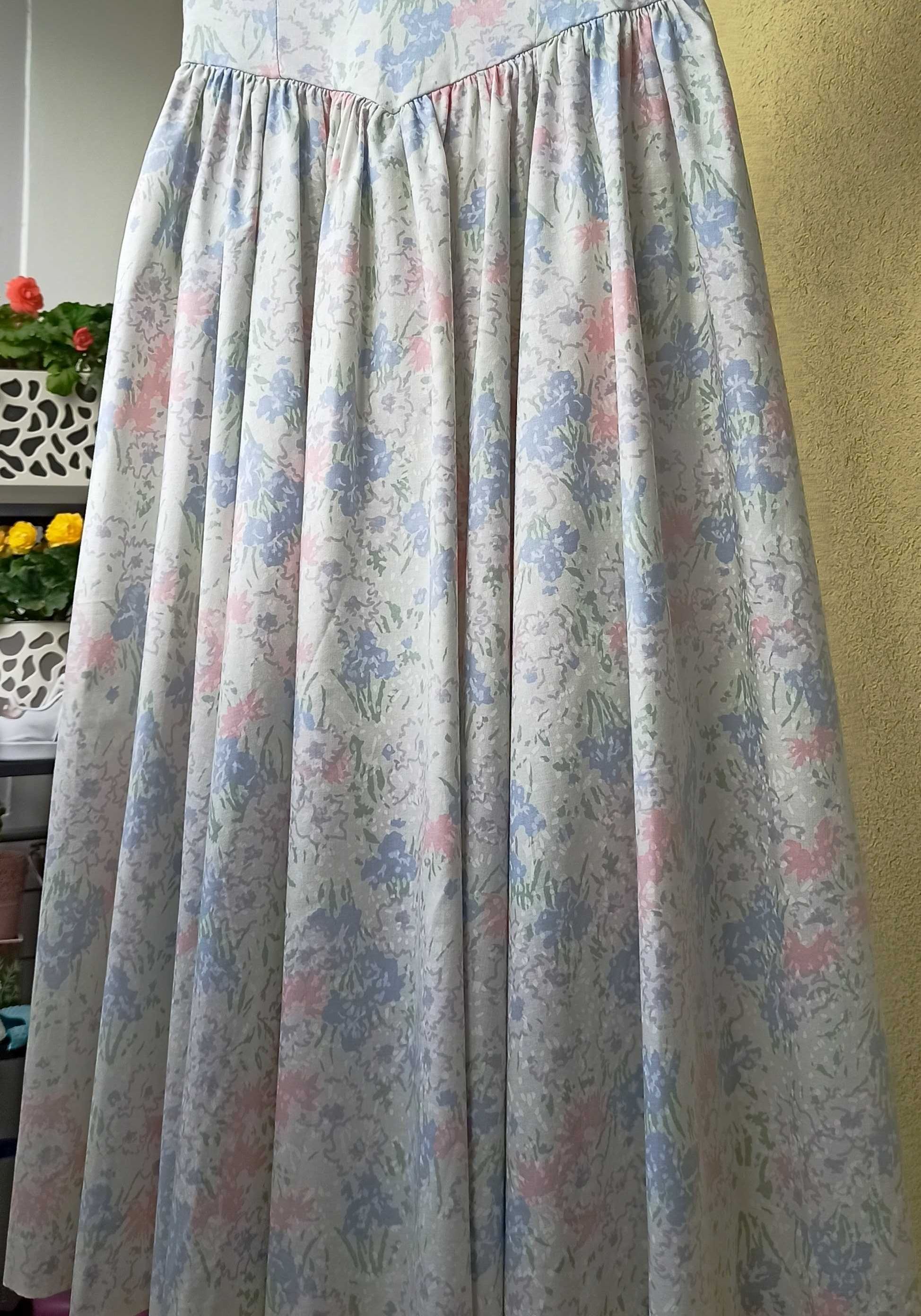 Bawełniana pastelowa sukienka w kwiaty retro vintage Laura Ashley