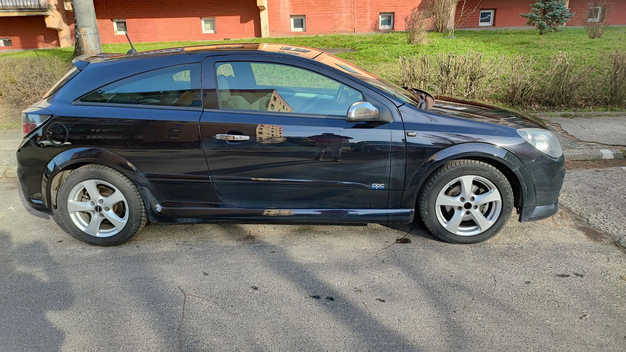 Opel Astra H gtc opc line