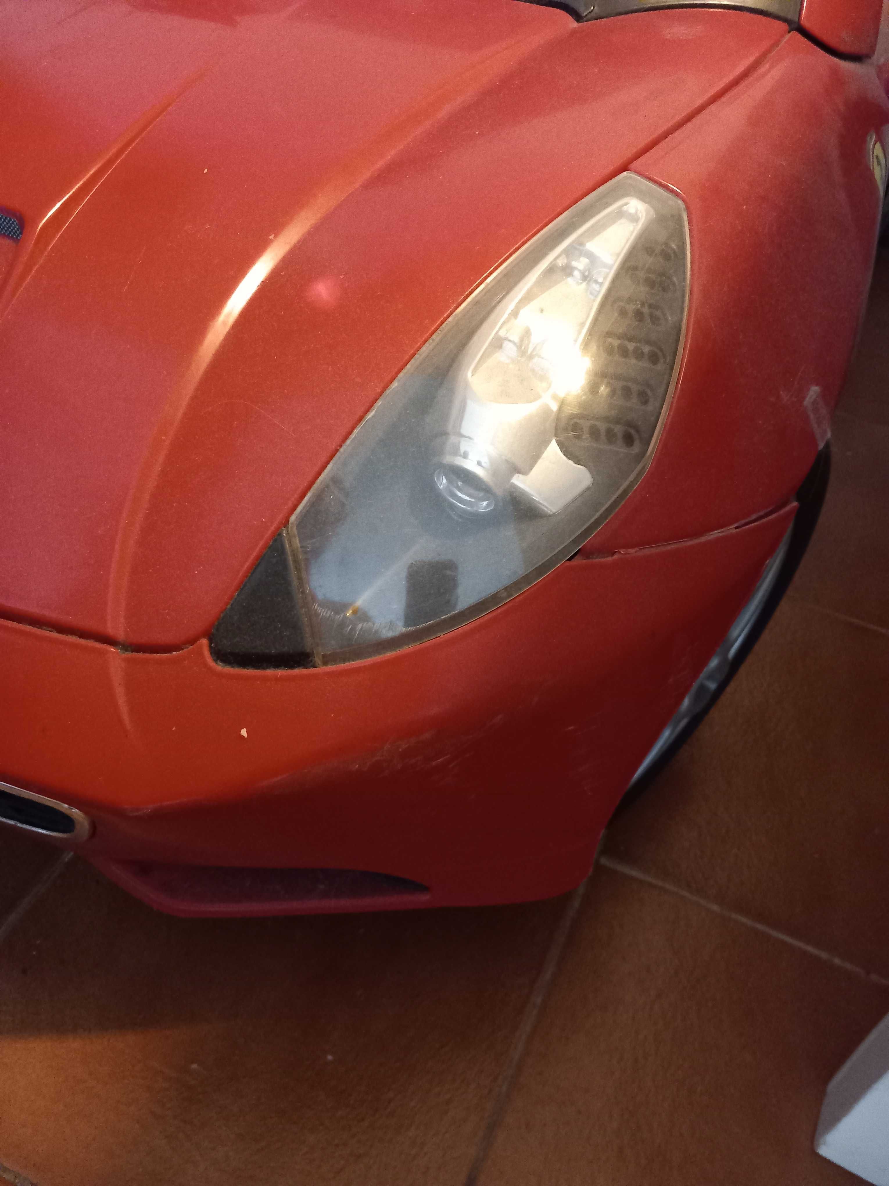 Ferrari a bateria 2 lugares