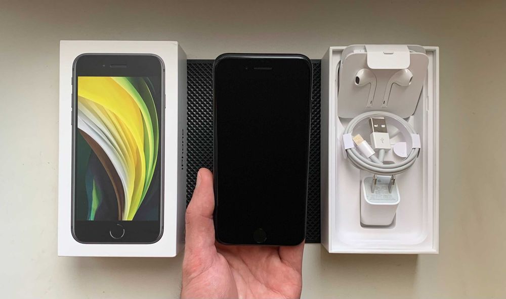 НОВЫЙ - iPhone SE 2020 - 64 гб - 100% АКБ - NEVERLOCK - BLACK