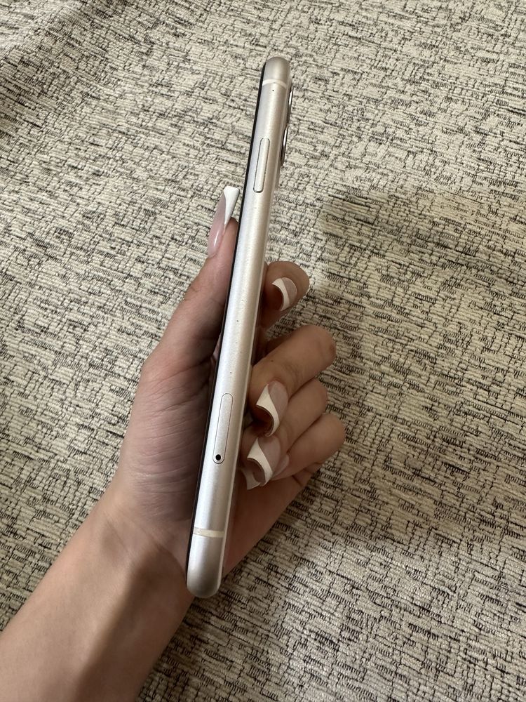 iPhone 11 стан хороший