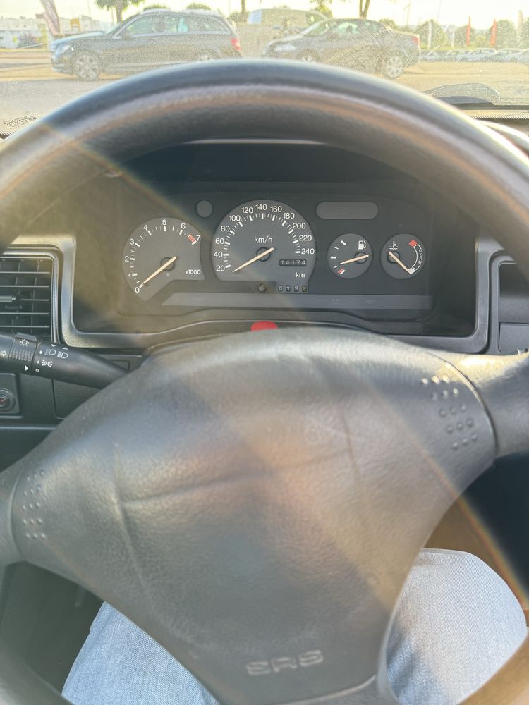 Ford Escort 1.4 Luxury Cabriolet – Clássico Certificado (1994)
