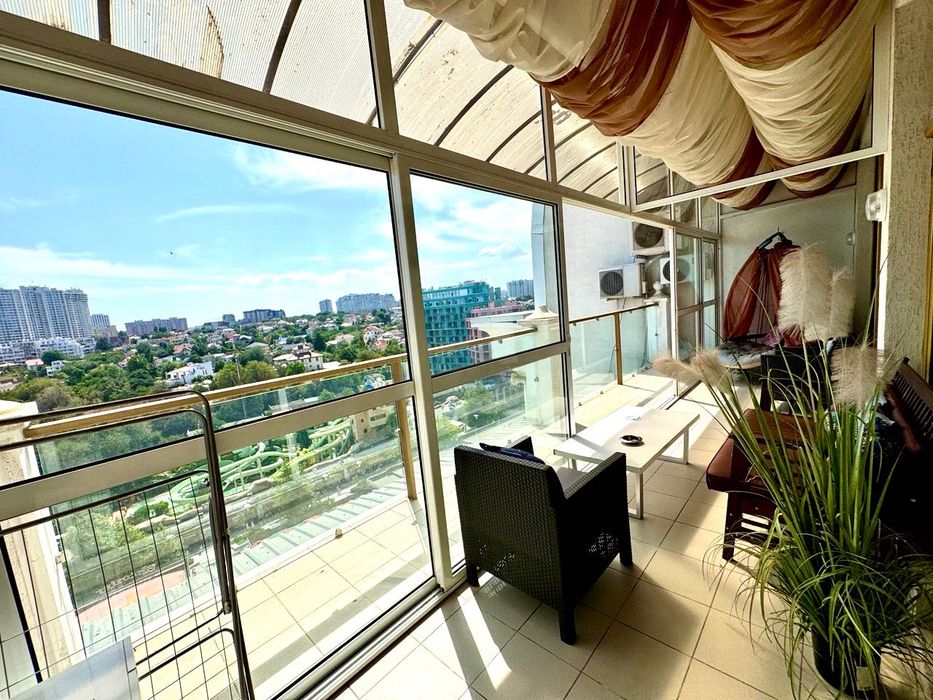 Аркадийский дворец 2 комн.  Панорамный вид моря  огромная Терраса