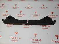 Підкапотний пластик Tesla S  1019073-00-E