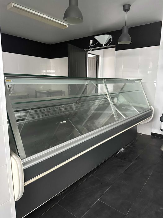 Vitrinas Refrigeradas Profissionais para Talho/Supermercado - 2,8m
