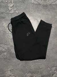 Чоловчі спортивін штани Nike Tech Fleece nsw tn S розмір