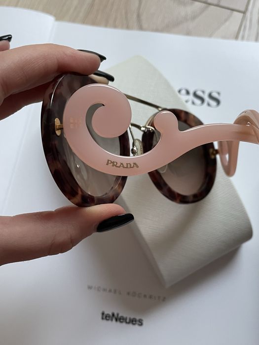 Okulary przeciwsłoneczne Prada