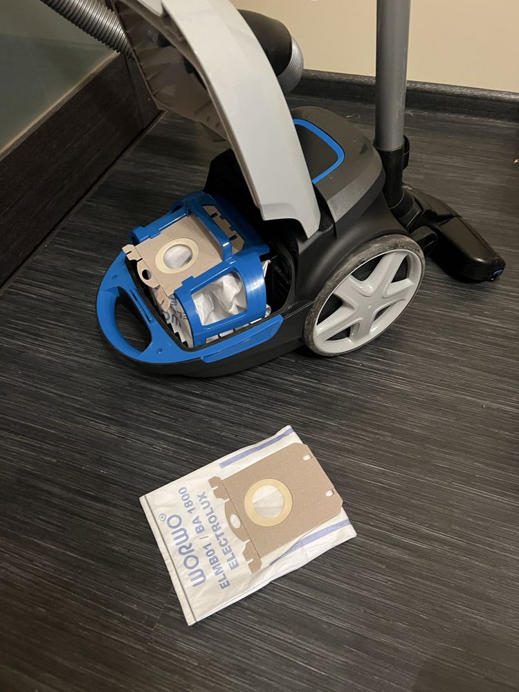Мішковий Пилосос Philips 2000ват