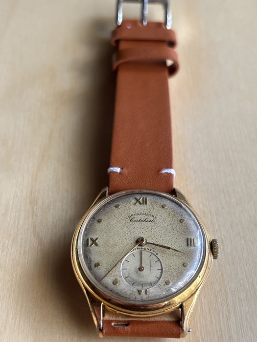 Cortebert antigo a corda