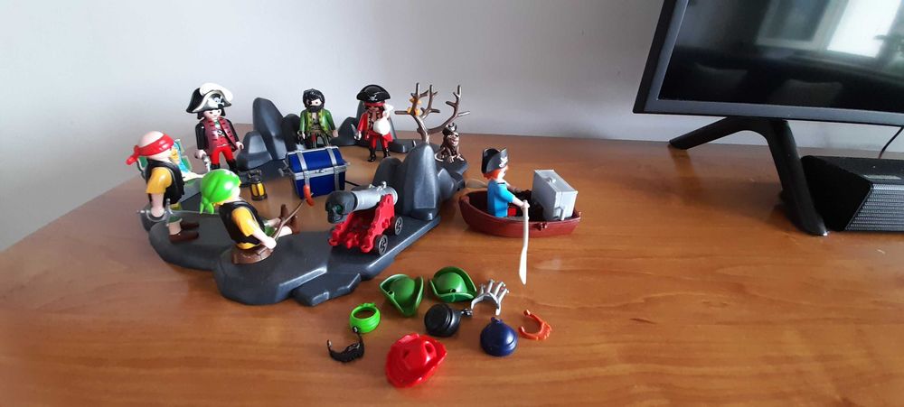 Playmobil Piraci na wyspie z akcesoriami