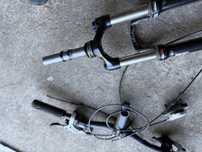 Używany amortyzator RockShox XC30 TK 29” + kokpit Shimano – KOMPLET