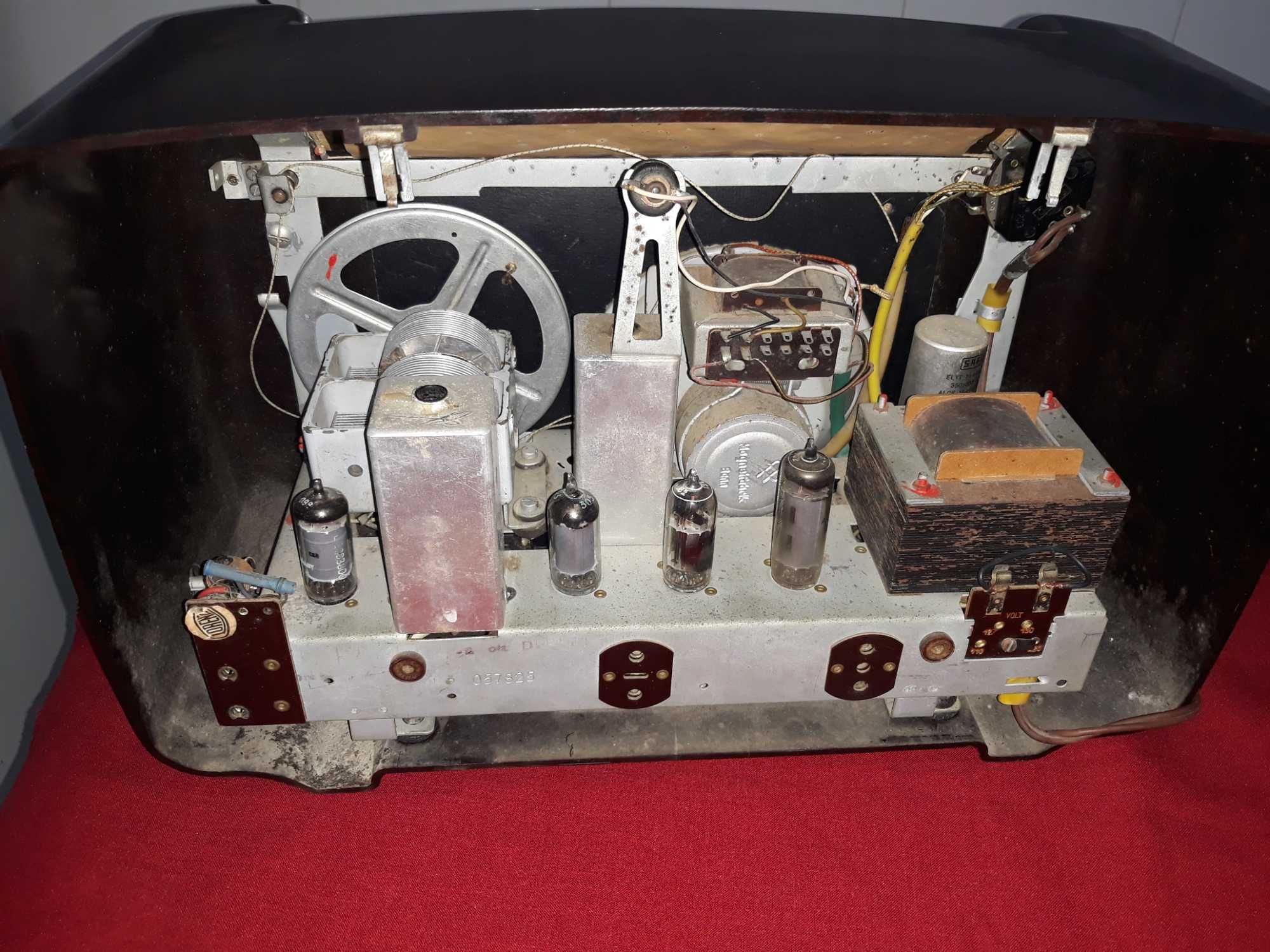 Radio Antigo Lorenz Elbe 3