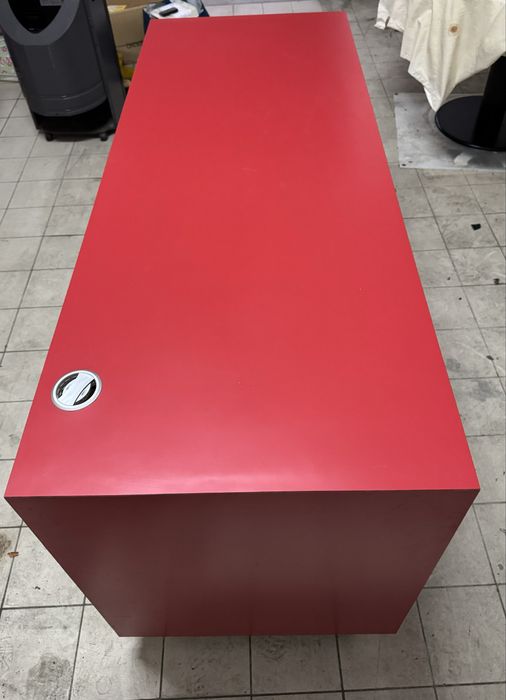 Secretária em madeira maciça