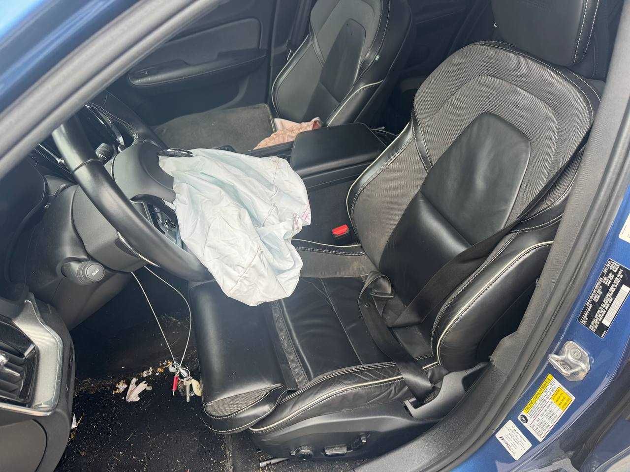 ДВерь двери ліва права зад перед Volvo s60 v60 2 разборка 2018+